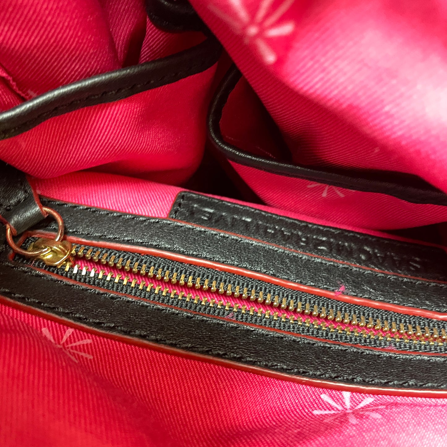 Crossbody Leather By Isaac Mizrahi Live Qvc In Black, Size:Large