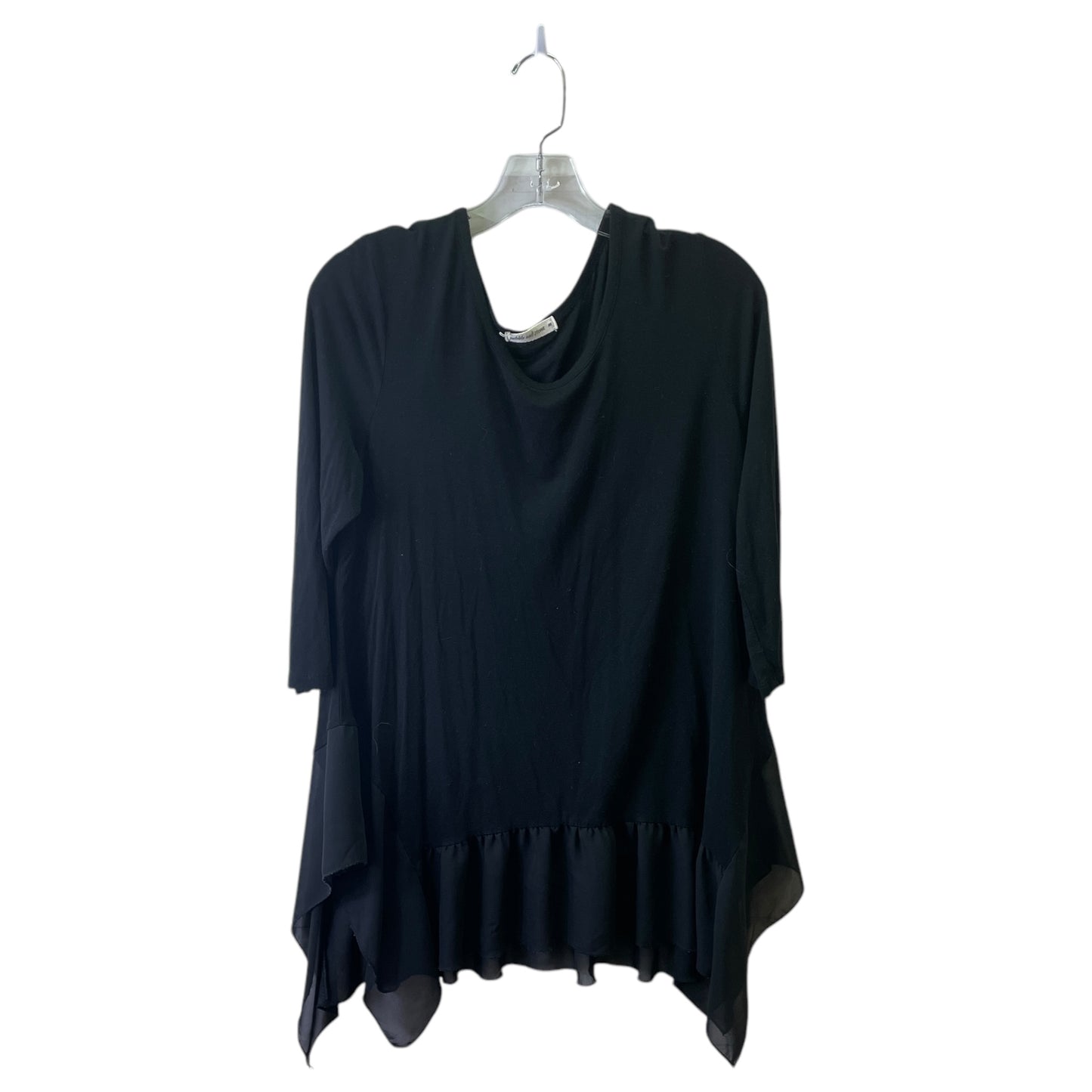 Top 3/4 Sleeve By Pebble And Stone In Black, Size:M