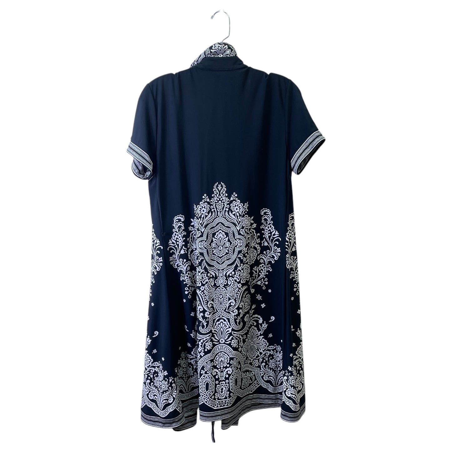 Dress Casual Midi By Bcbgmaxazria In Black & White, Size:M