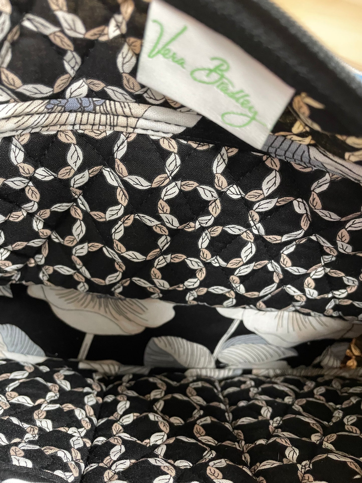 Crossbody By Vera Bradley In Blue & Cream, Size:Medium
