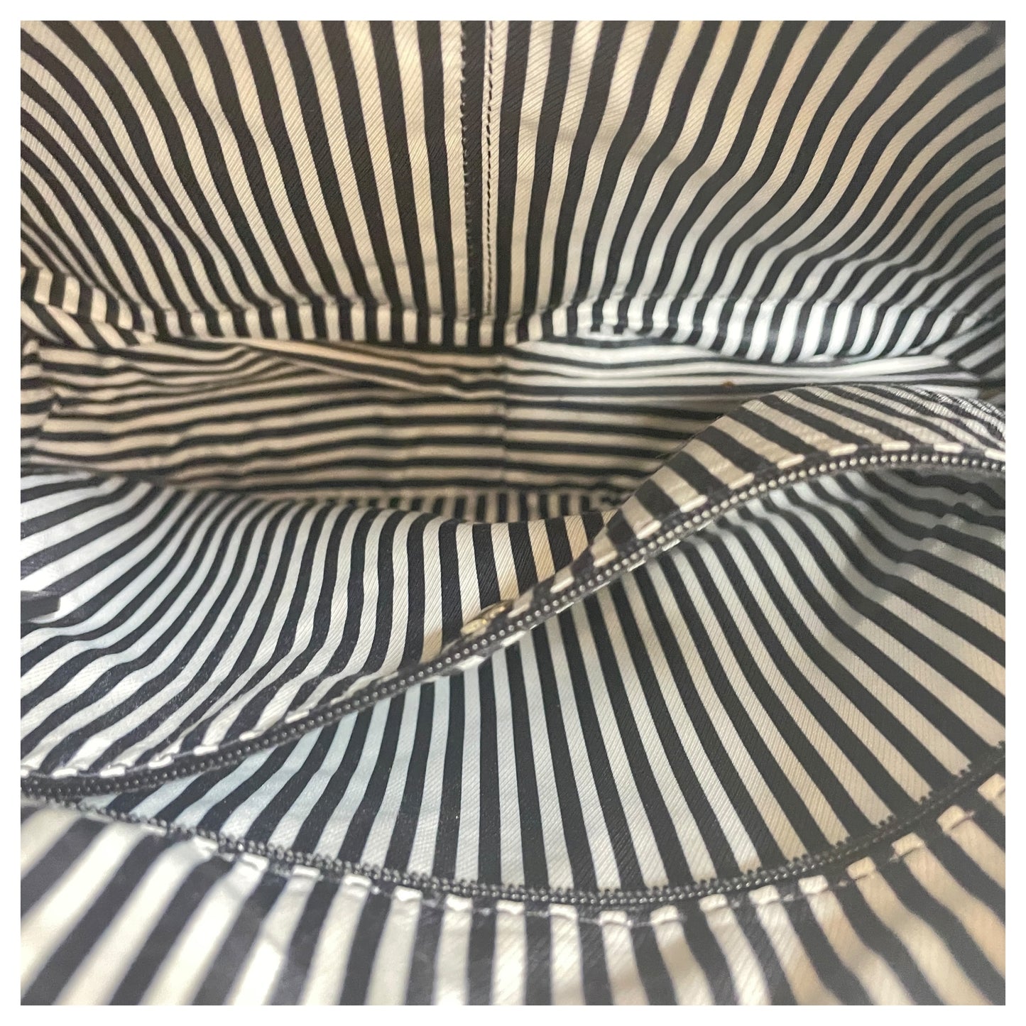 Crossbody Designer By Kate Spade In Black, Size:Large