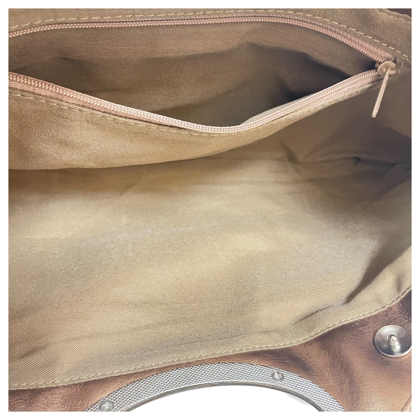 Clutch By Cme In Bronze, Size:Medium