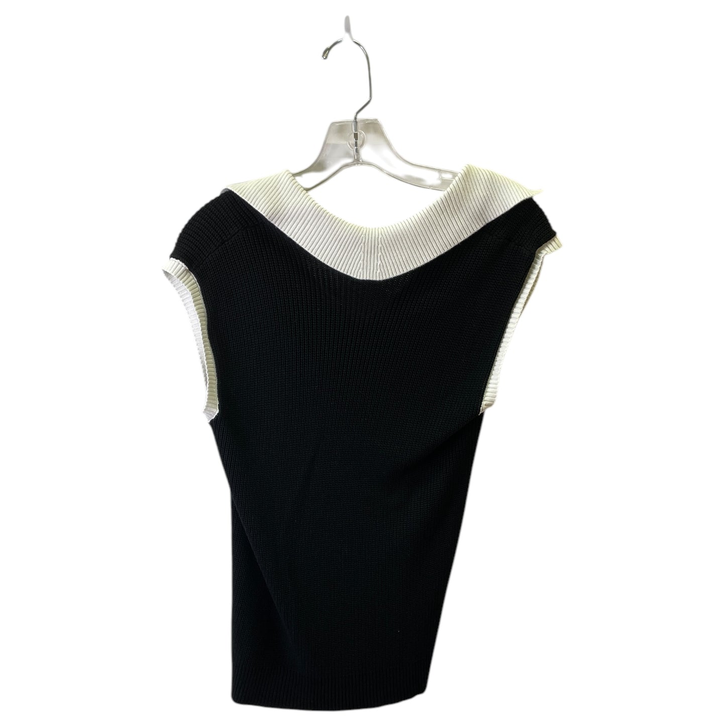 Top Sleeveless By Cmf In Black & White, Size:S