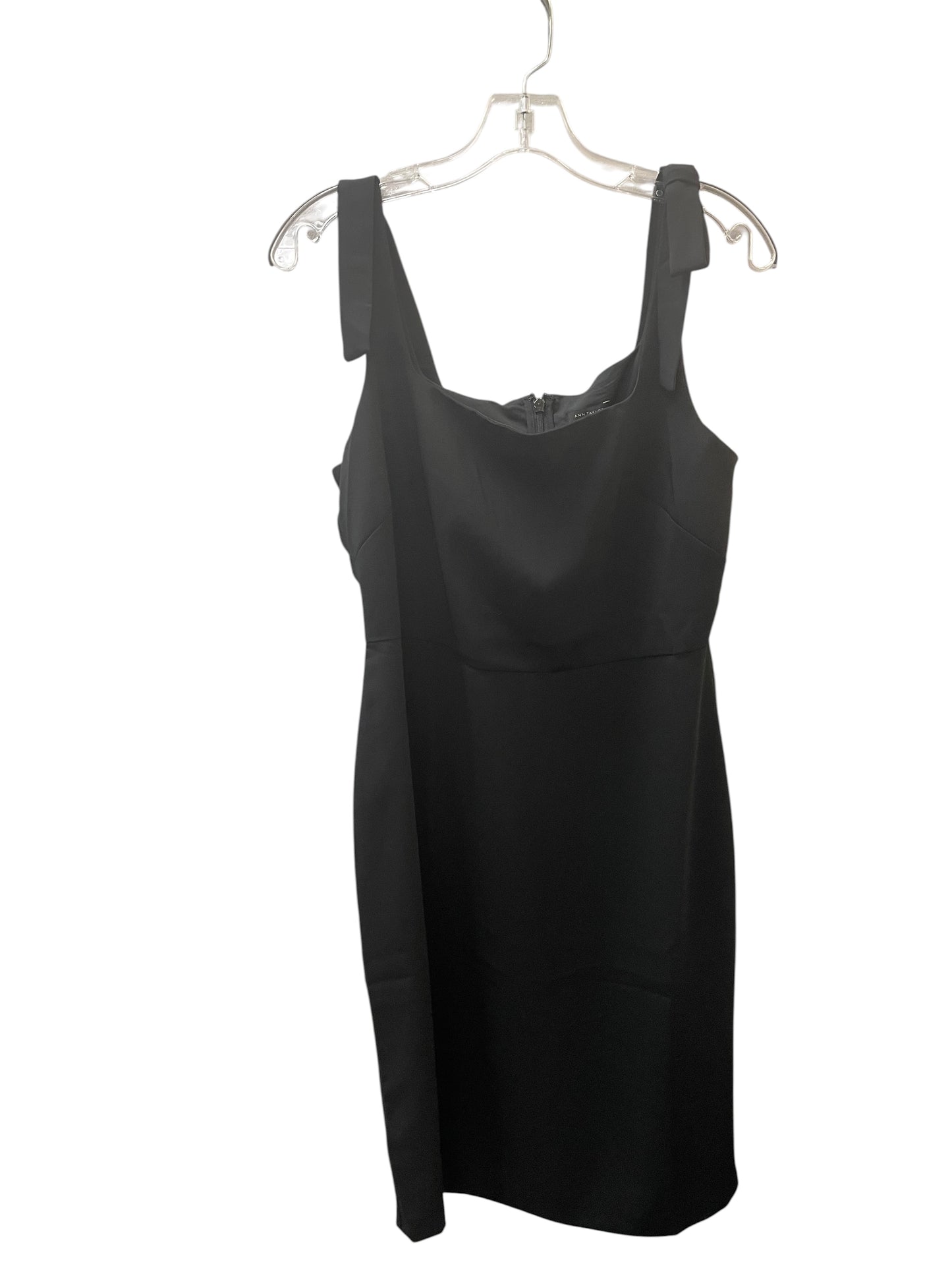 Dress Casual Short By Ann Taylor In Black, Size:M