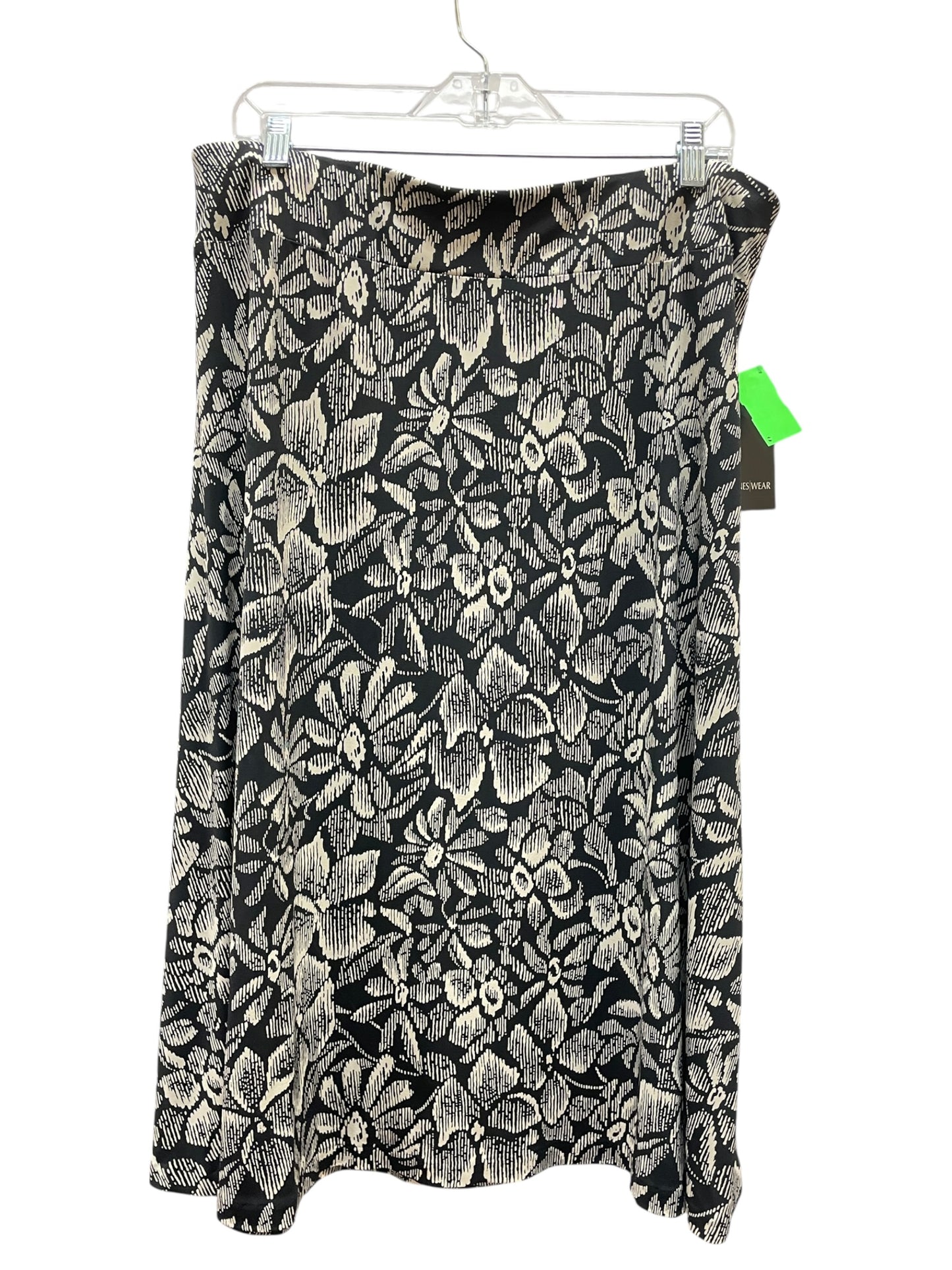 Top Sleeveless Basic By Talbots In Black, Size:2X