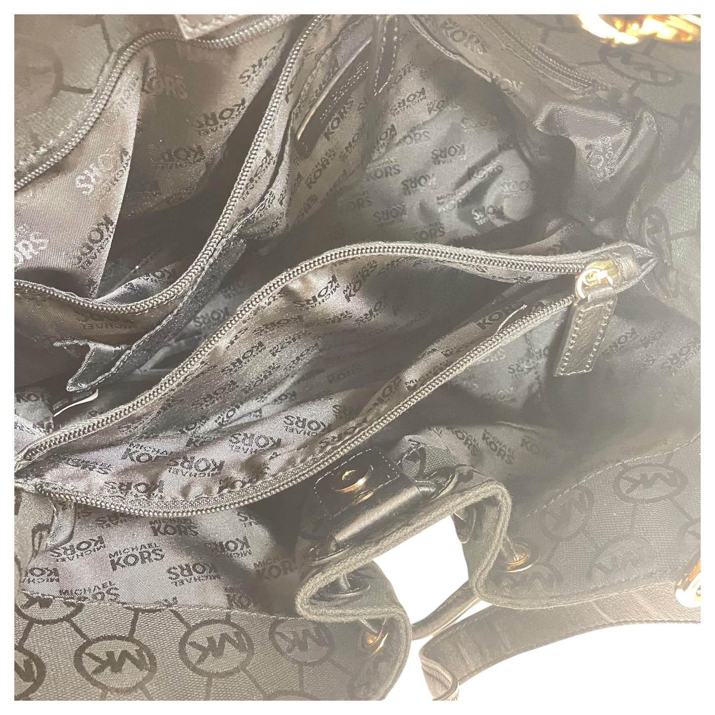 Handbag Designer By Michael Kors In Black, Size:Medium