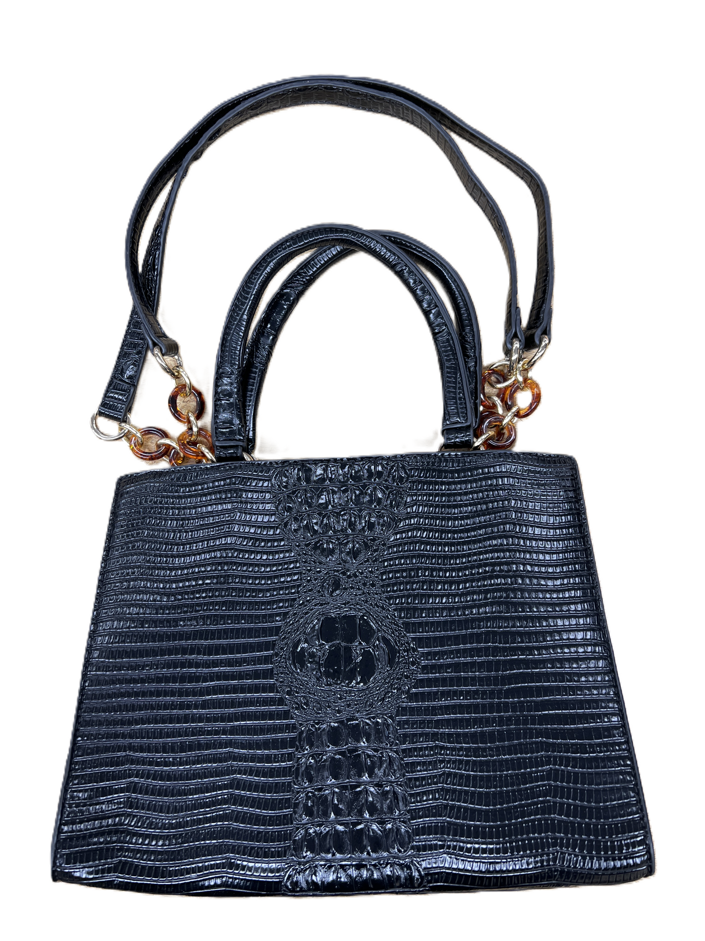 Handbag Size: Medium