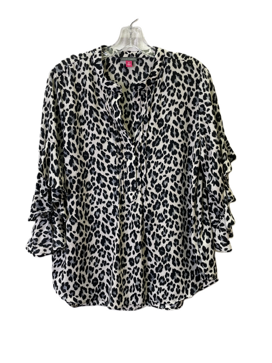 Top Long Sleeve By Vince Camuto In Animal Print, Size: M