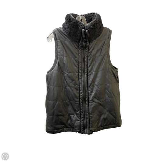 Vest Faux Fur & Sherpa By Tuckernuck In Black, Size: L