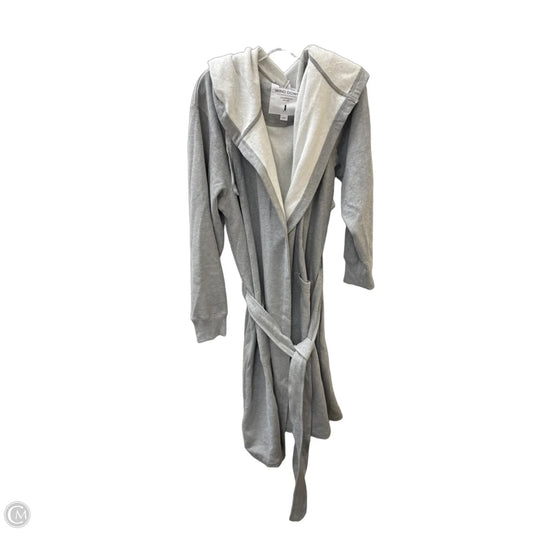Athletic Sweatshirt Collar By Wrap Up Wind Down In Grey, Size: Osfm