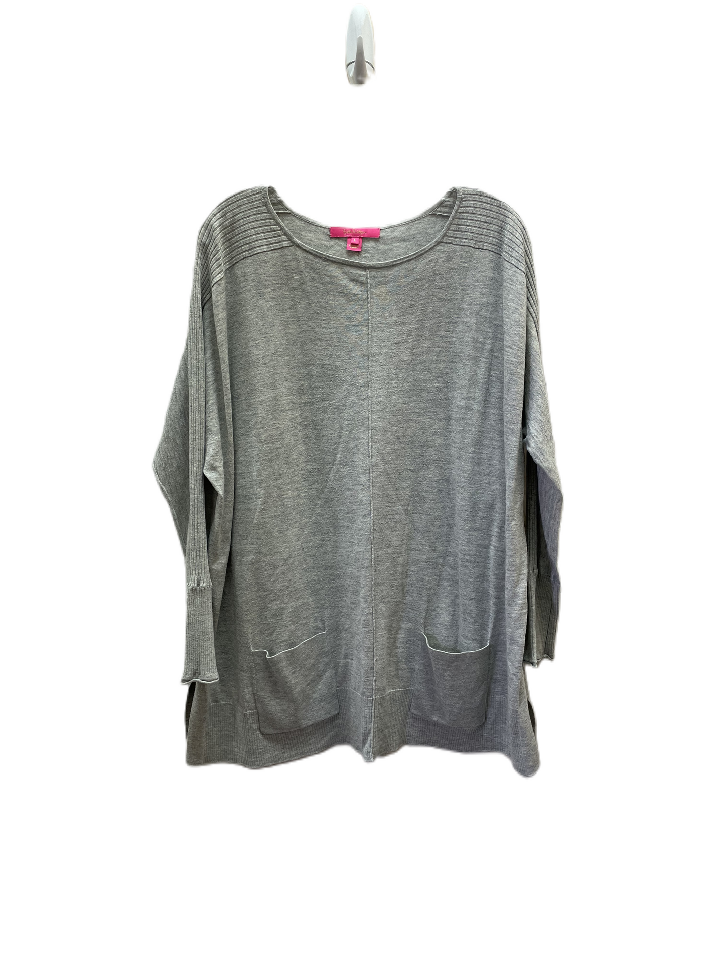 Top Long Sleeve By Lilly Pulitzer In Grey, Size: L