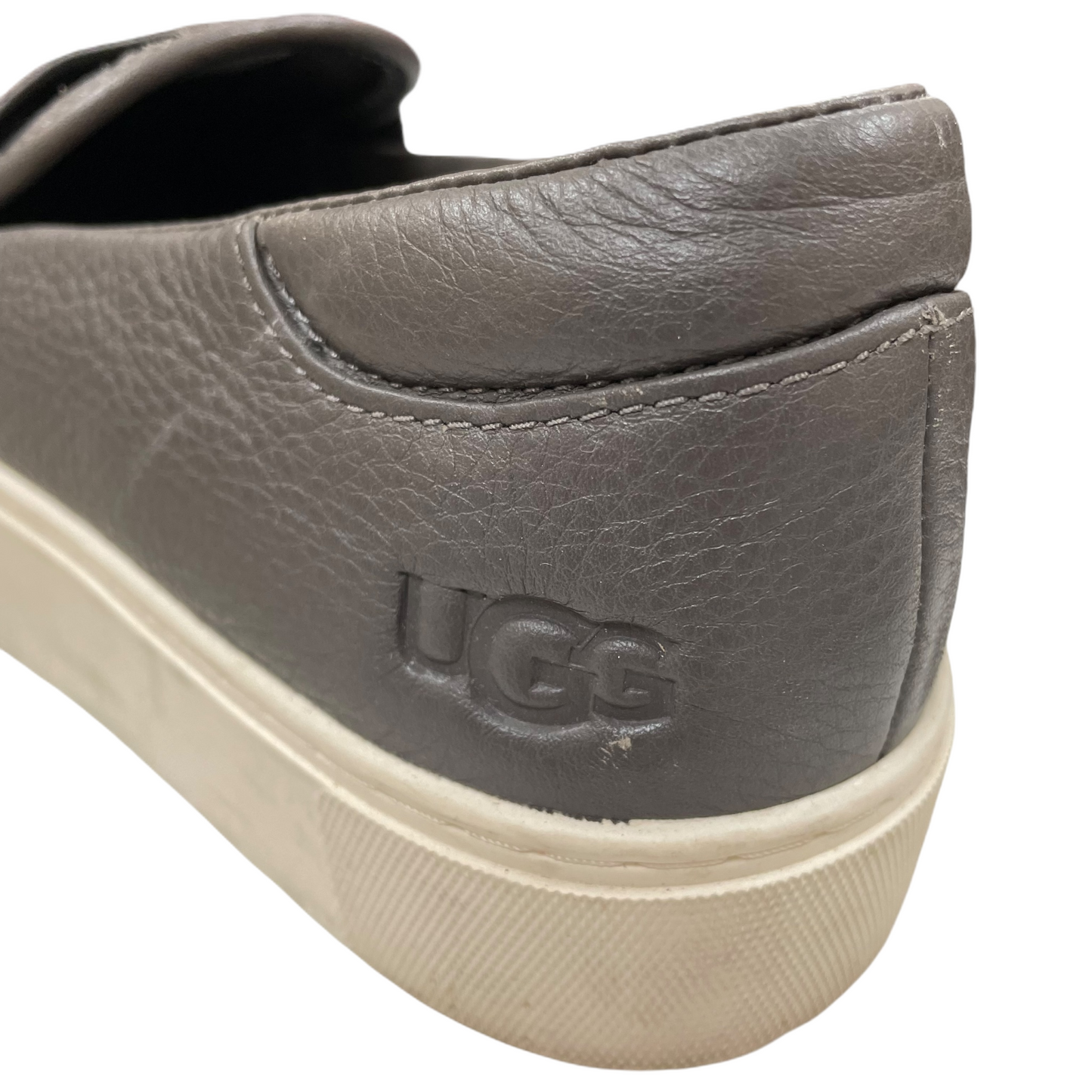 Shoes Designer By Ugg In Grey, Size: 9