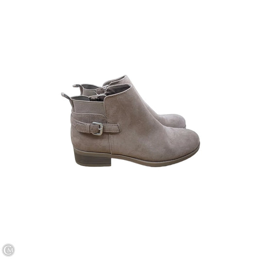Boots Ankle Flats By Old Navy In Taupe, Size: 7