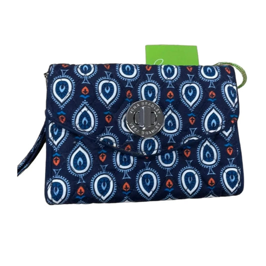 Wristlet By Vera Bradley, Size: Small