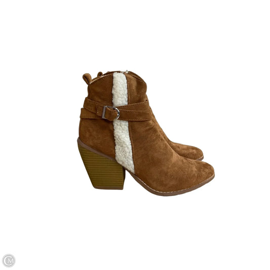 Boots Ankle Heels By Yoki In Brown & Cream, Size: 6.5