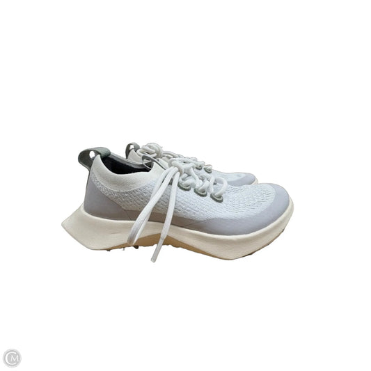 Shoes Sneakers By Allbirds In Grey & White, Size: 7