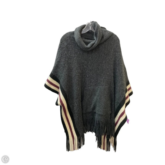 Poncho By Steve Madden In Grey, Size: Osfm