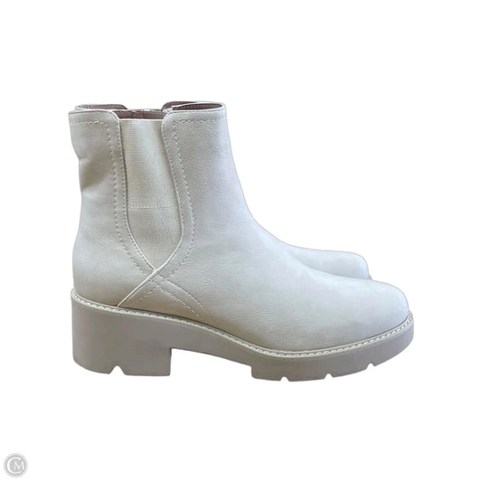 Boots Ankle Flats By Naturalizer In Cream, Size: 8.5