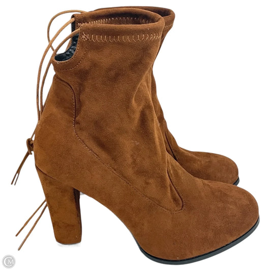 Boots Ankle Heels By CHASE & CHLOEIn Brown, Size:10