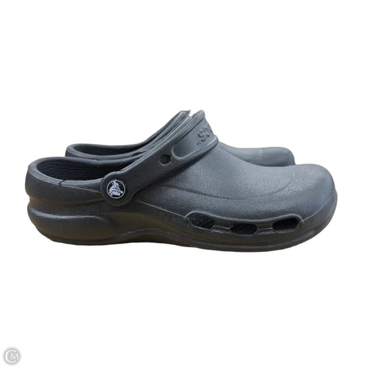 Shoes Flats By Crocs In Black, Size: 9