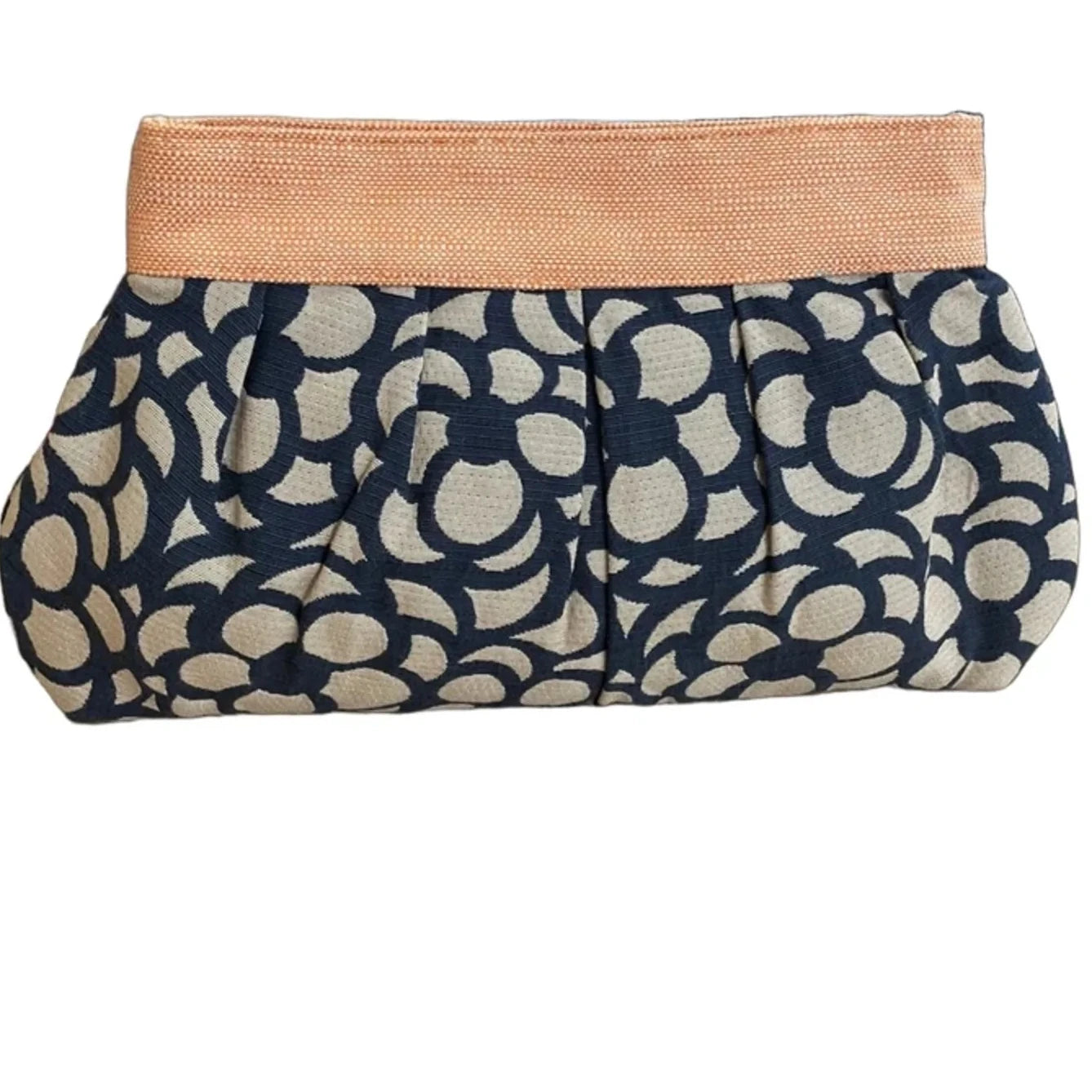 Clutch By 1154 Lill Studio , Size: Medium