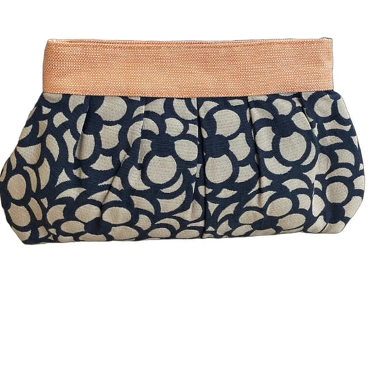 Clutch By 1154 Lill Studio , Size: Medium