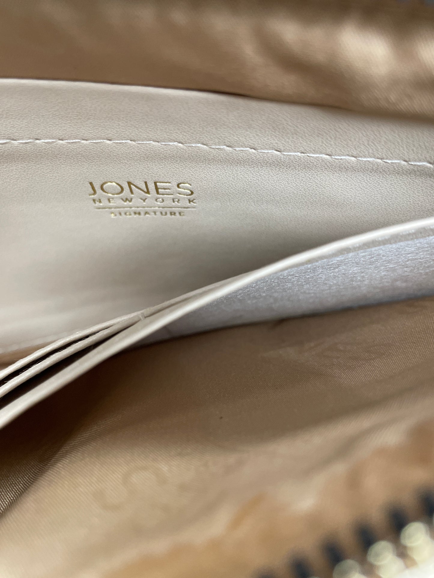 Wristlet By Jones New York, Size: Medium
