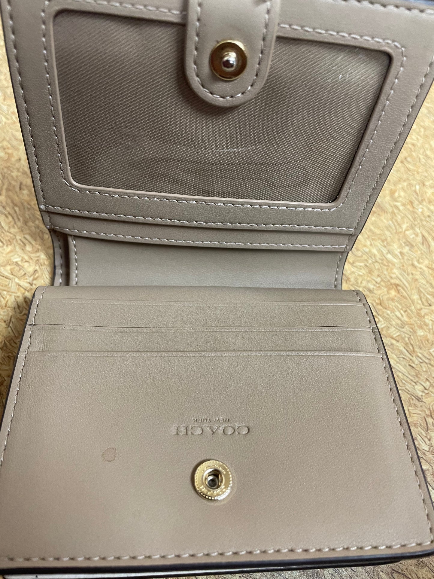 Wallet Designer By Coach In Floral Print, Size:Small