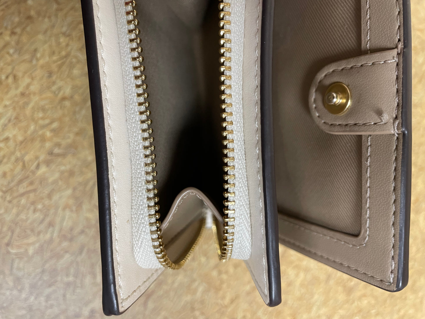 Wallet Designer By Coach In Floral Print, Size:Small