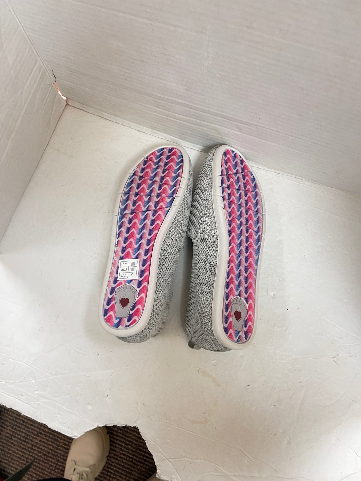 Shoes Flats By Bobs In Grey, Size:9