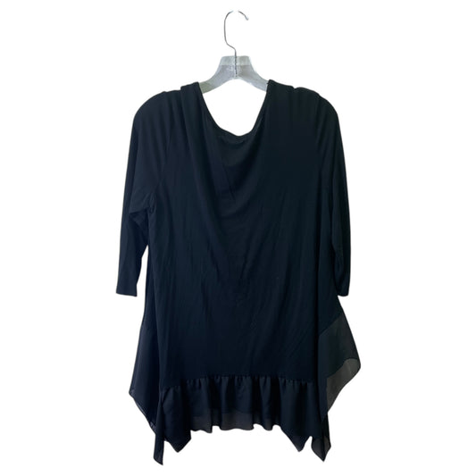 Top 3/4 Sleeve By Pebble And Stone In Black, Size:M