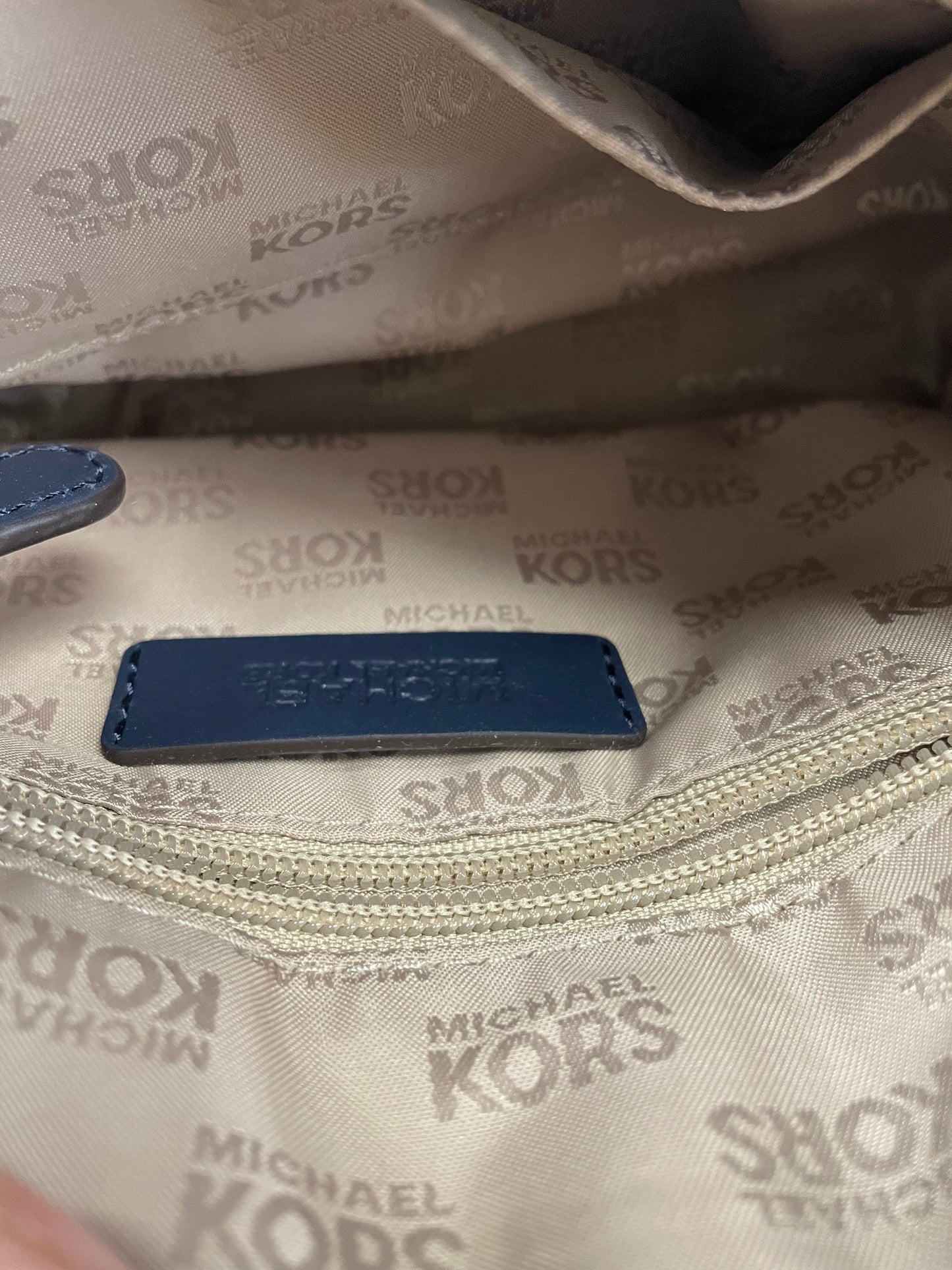 Handbag Designer By Michael Kors, Size: Medium