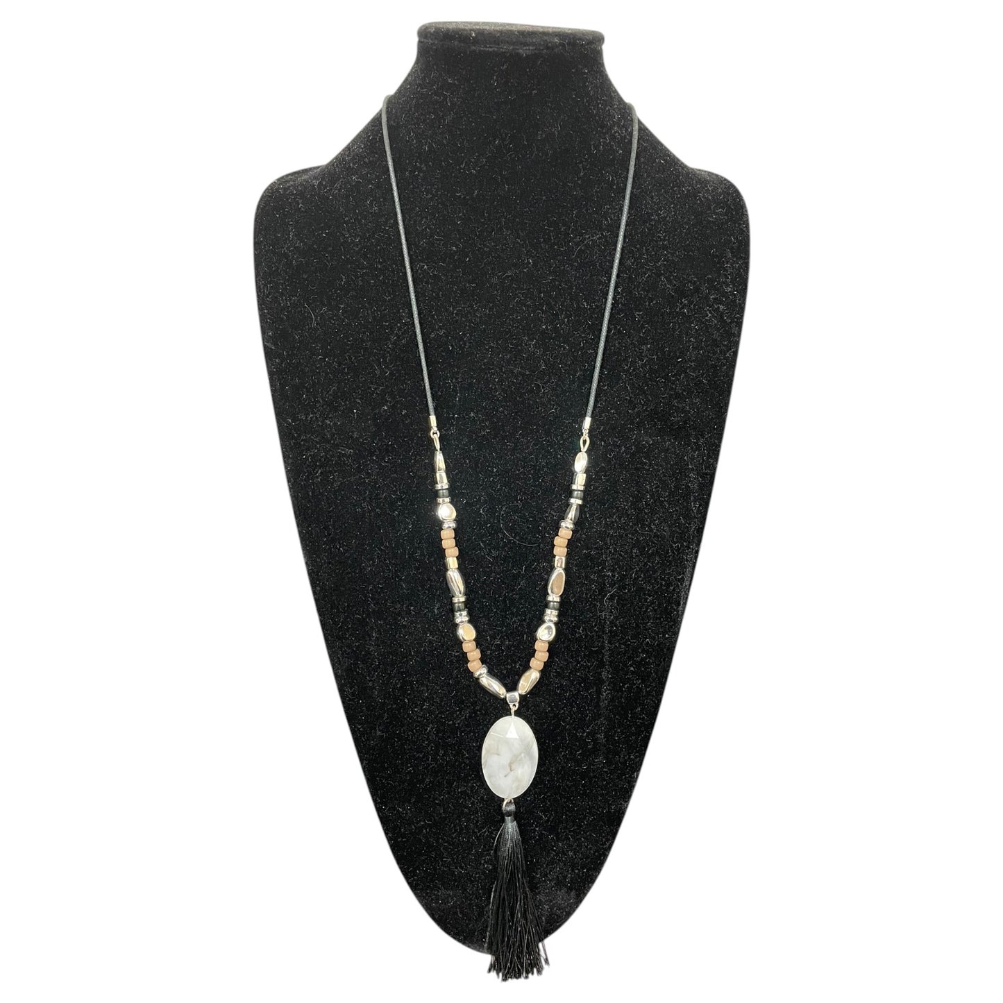 Necklace Lariat & Y-Drop By Clothes Mentor In Black & Silver