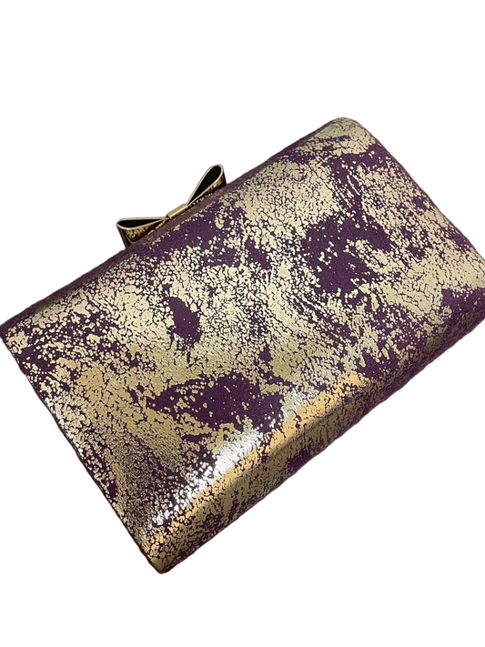 Clutch By Tarte In Gold & Purple, Size:Small