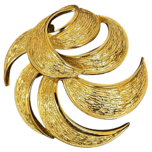 Pin By Trifari In Gold