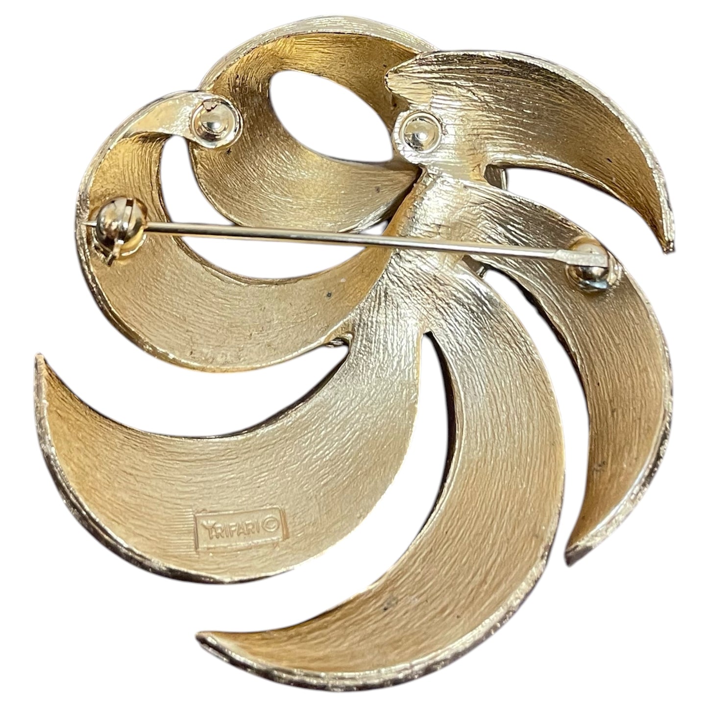 Pin By Trifari In Gold