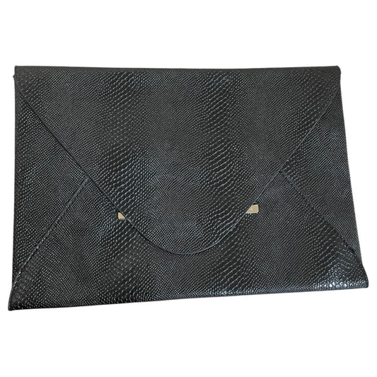 Clutch By Bcbgmaxazria In Snakeskin Print, Size:Medium