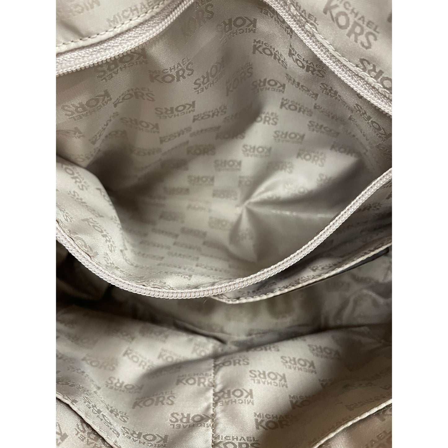 Handbag Designer By Michael Kors In White, Size:Large