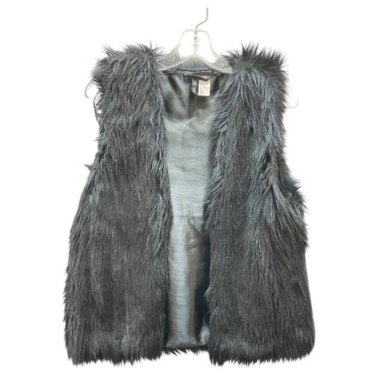Vest Faux Fur & Sherpa By Divided In Black, Size:M