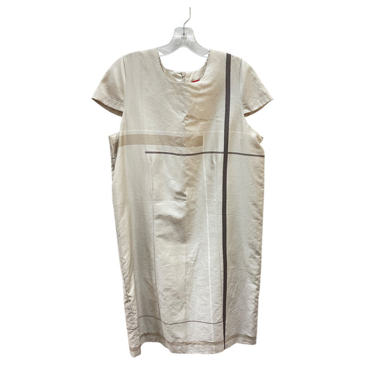 Dress Casual Short By Hugo Boss In Cream, Size:12