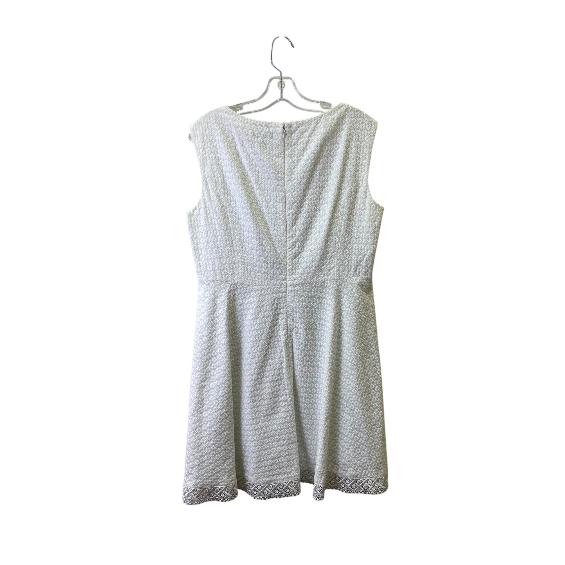 Dress Party Midi By Tahari By Arthur Levine In White, Size:12P Clothes Mentor Mayfield Heights OH Dress Party Midi By Tahari By Arthur Levine In White, Size:12P Clothes Mentor Mayfield Heights OH