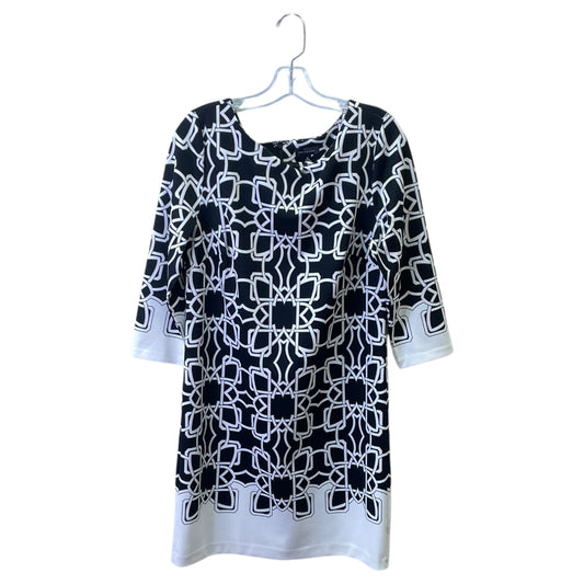 Dress Casual Short By Limited In Black & White, Size:M