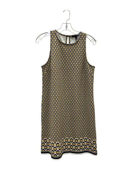 Clothing  tagged "SIZE: S"  Clothes Mentor Mayfield Heights OH