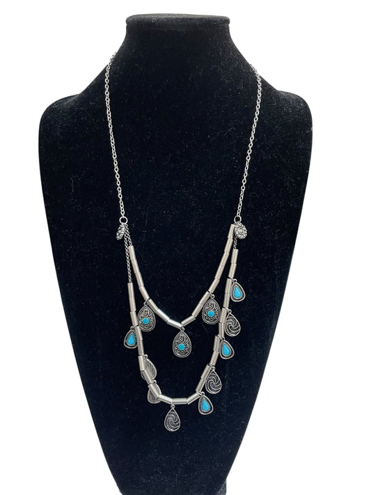 Necklace Layered By Basement Marketplace In Blue & Silver