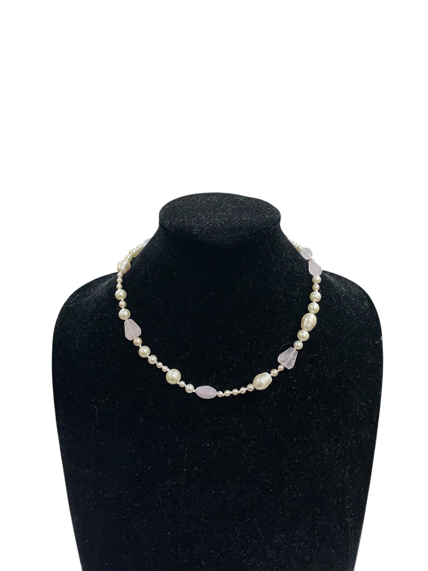 Necklace Choker & Collar By Cme In Cream & Pink