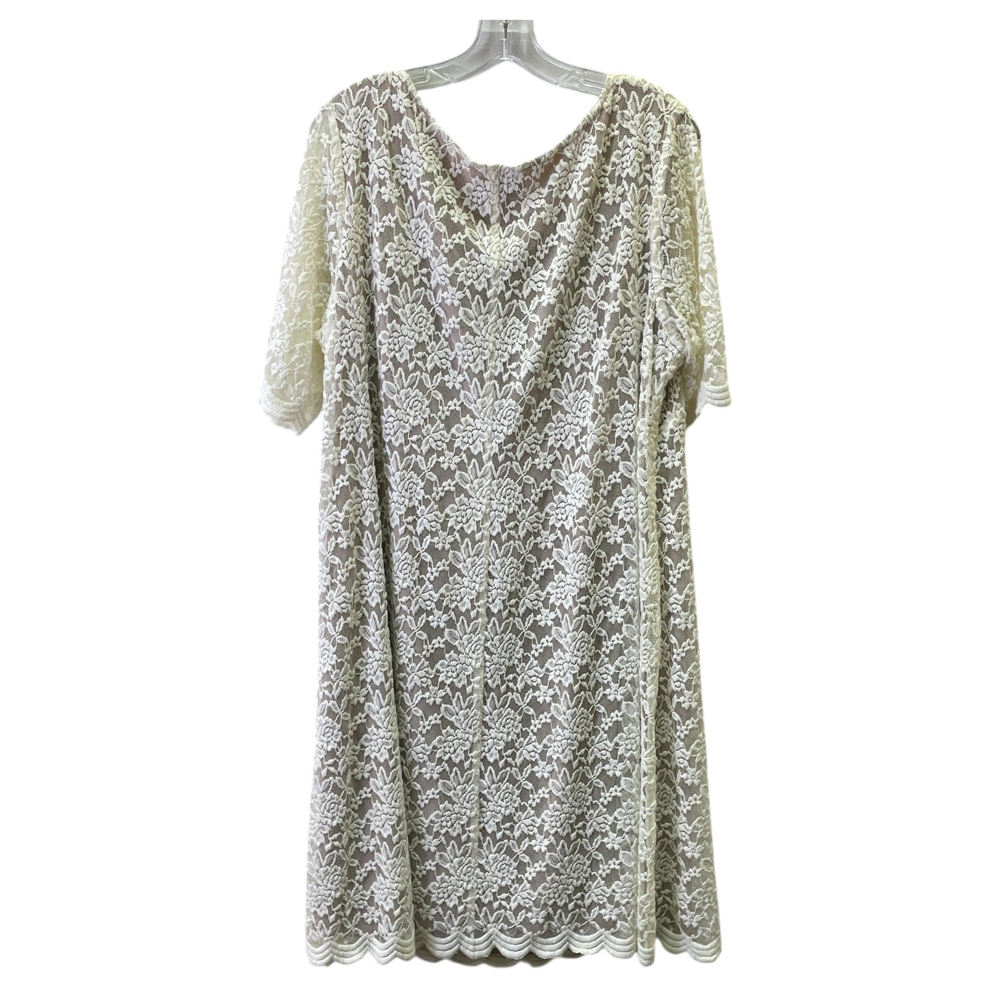 Dress Casual Short By Connected Apparel In Cream, Size:2X