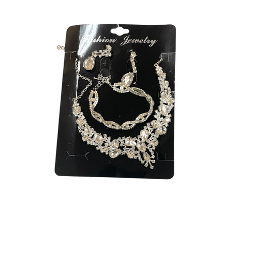 Necklace Set By Fashion Jewelry In Silver