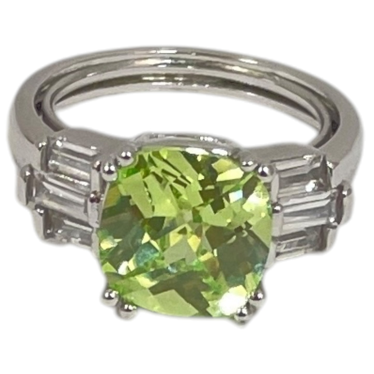 Ring Statement By Cme In Green, Size:9.5