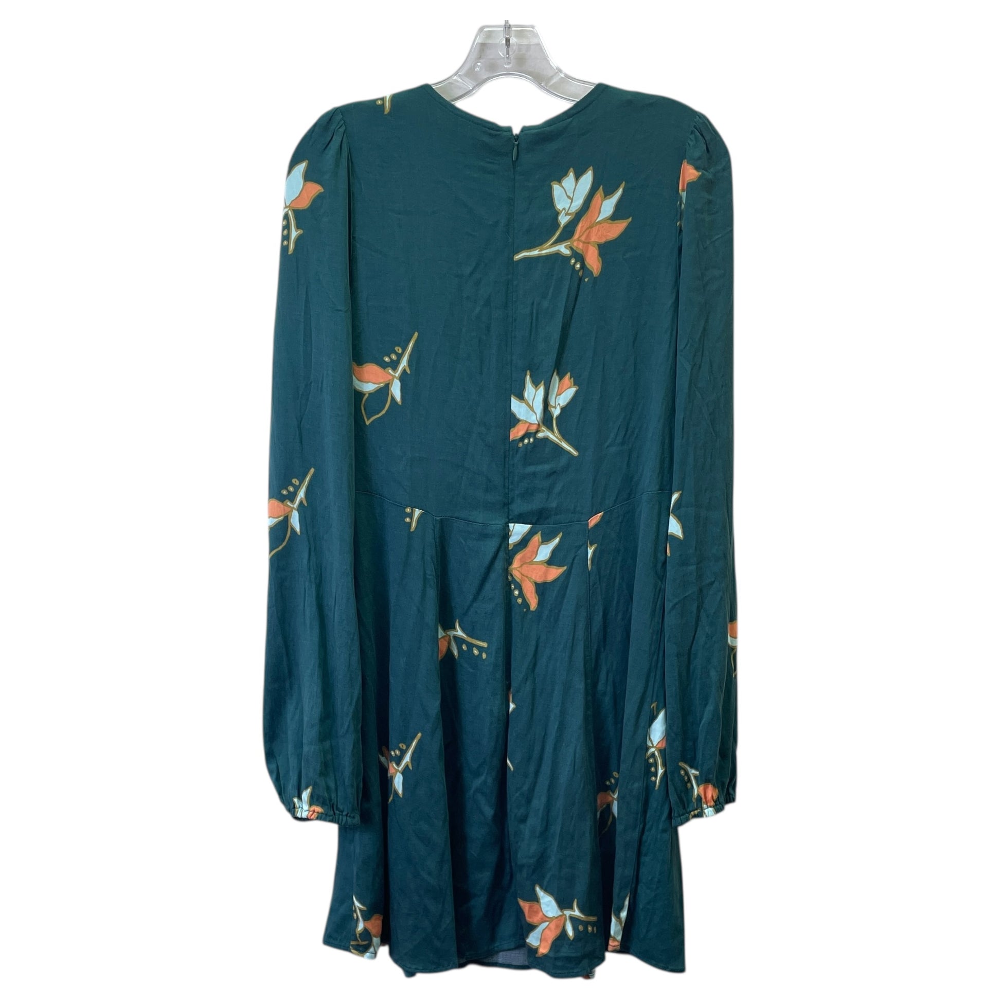 Dress Casual Short By Urban Outfitters In Green, Size:L Clothes Mentor Mayfield Heights OH Dress Casual Short By Urban Outfitters In Green, Size:L Clothes Mentor Mayfield Heights OH