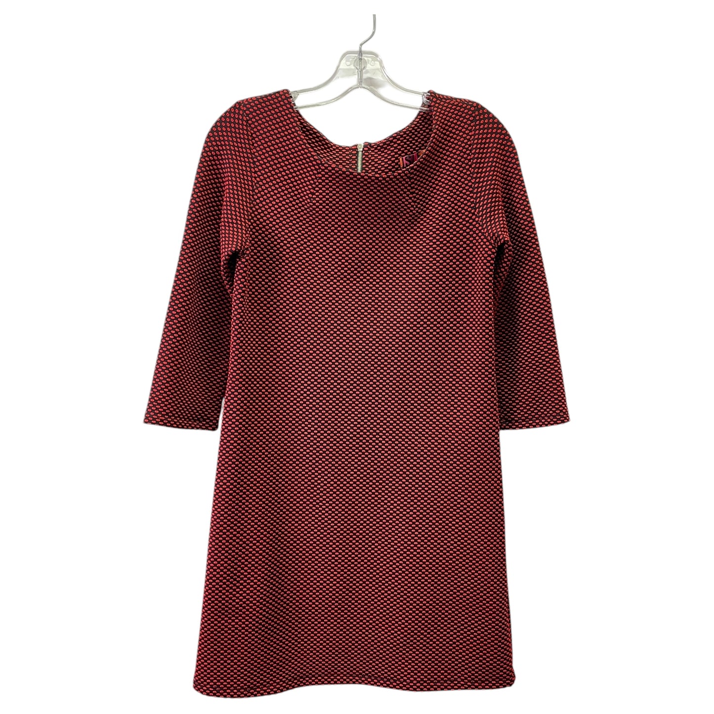 Dress Party Short By ISLE APPAREL In Black & Red, Size:Xs